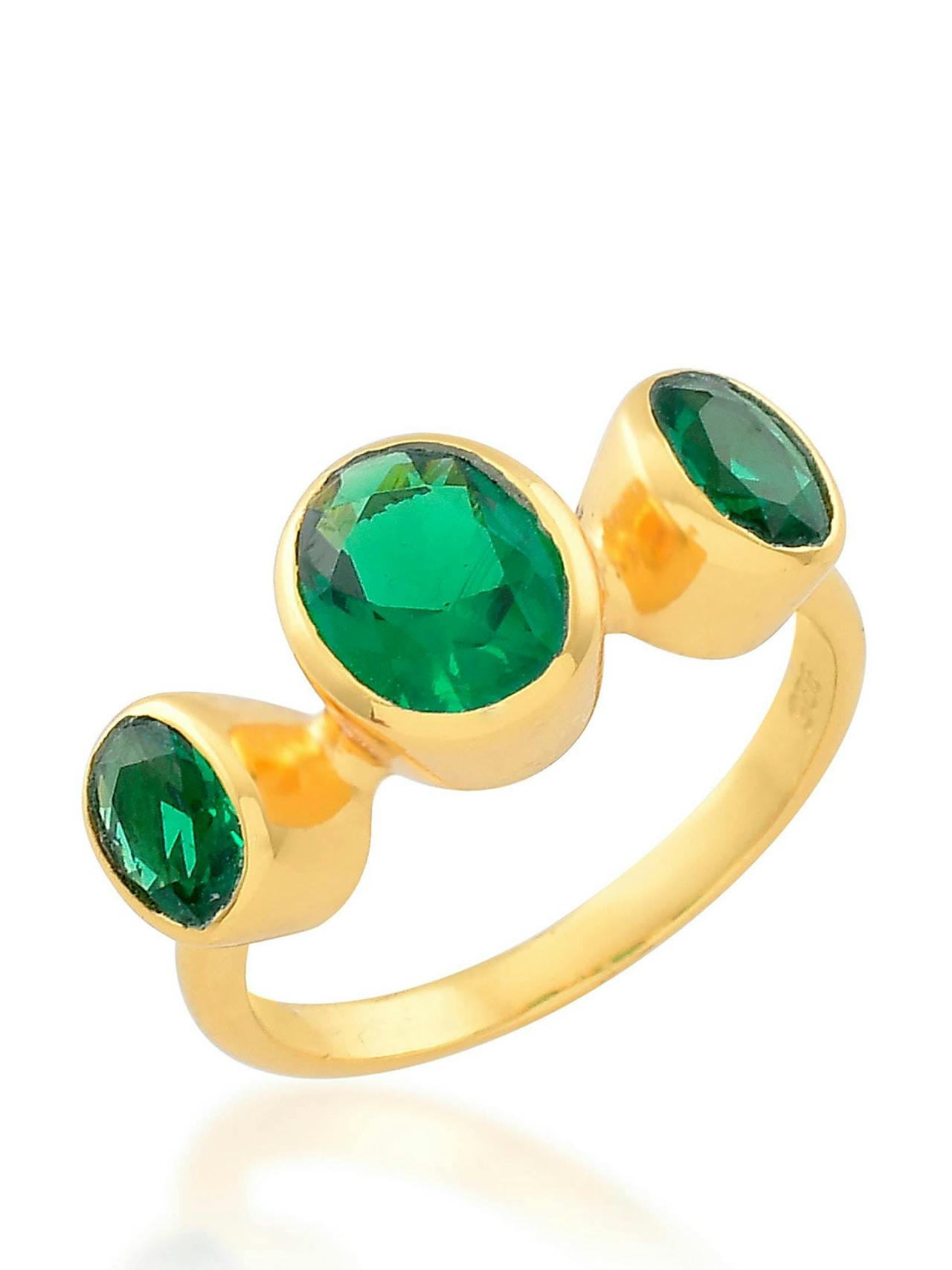 Emerald Isla ring
