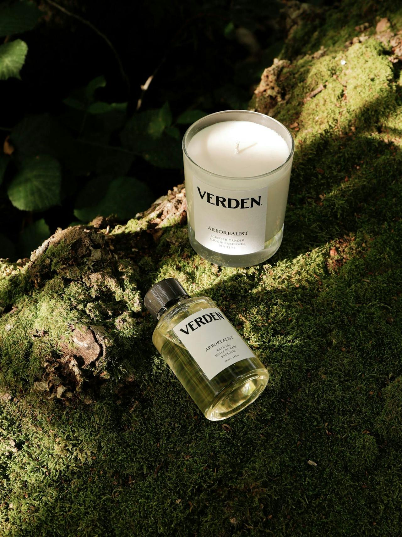 A rich and indulgent Verden bath oil to care for skin, body and mind. Collagerie.com