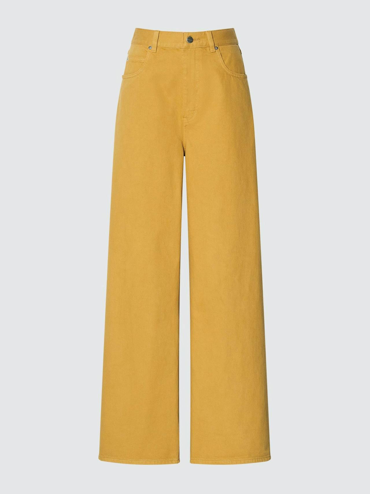 Baggy yellow jeans