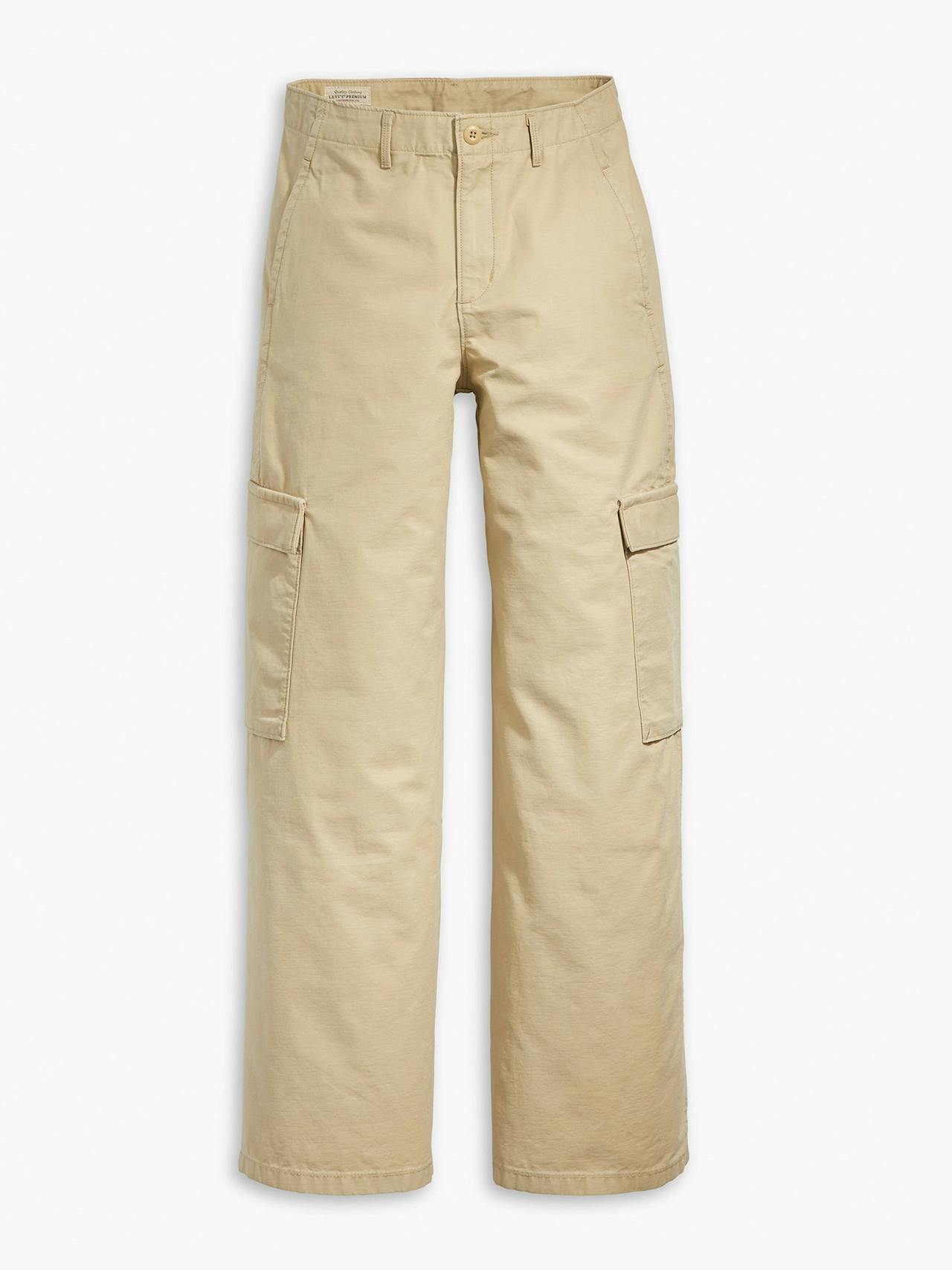 Baggy cargo pants in beige