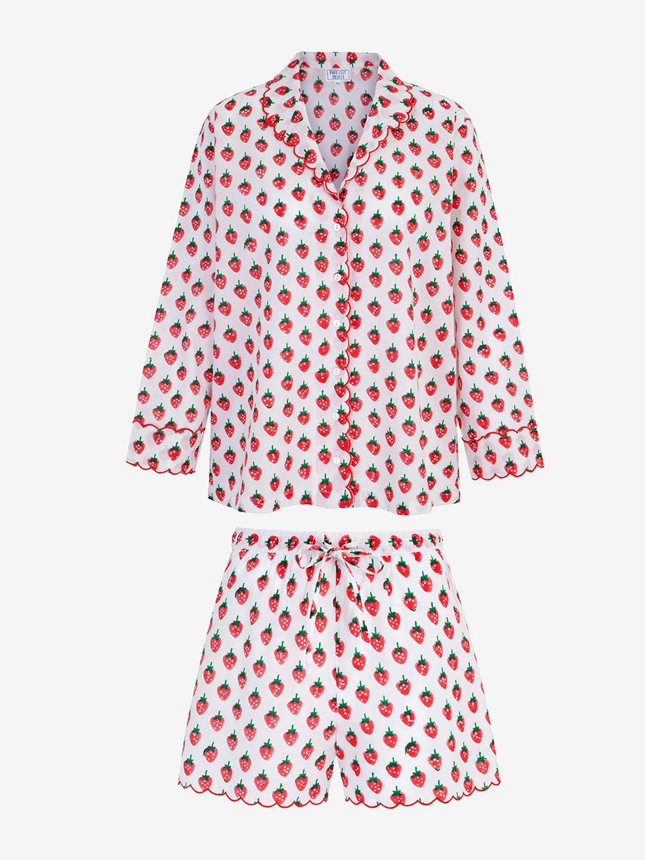 Mini strawberry pyjama shorts set