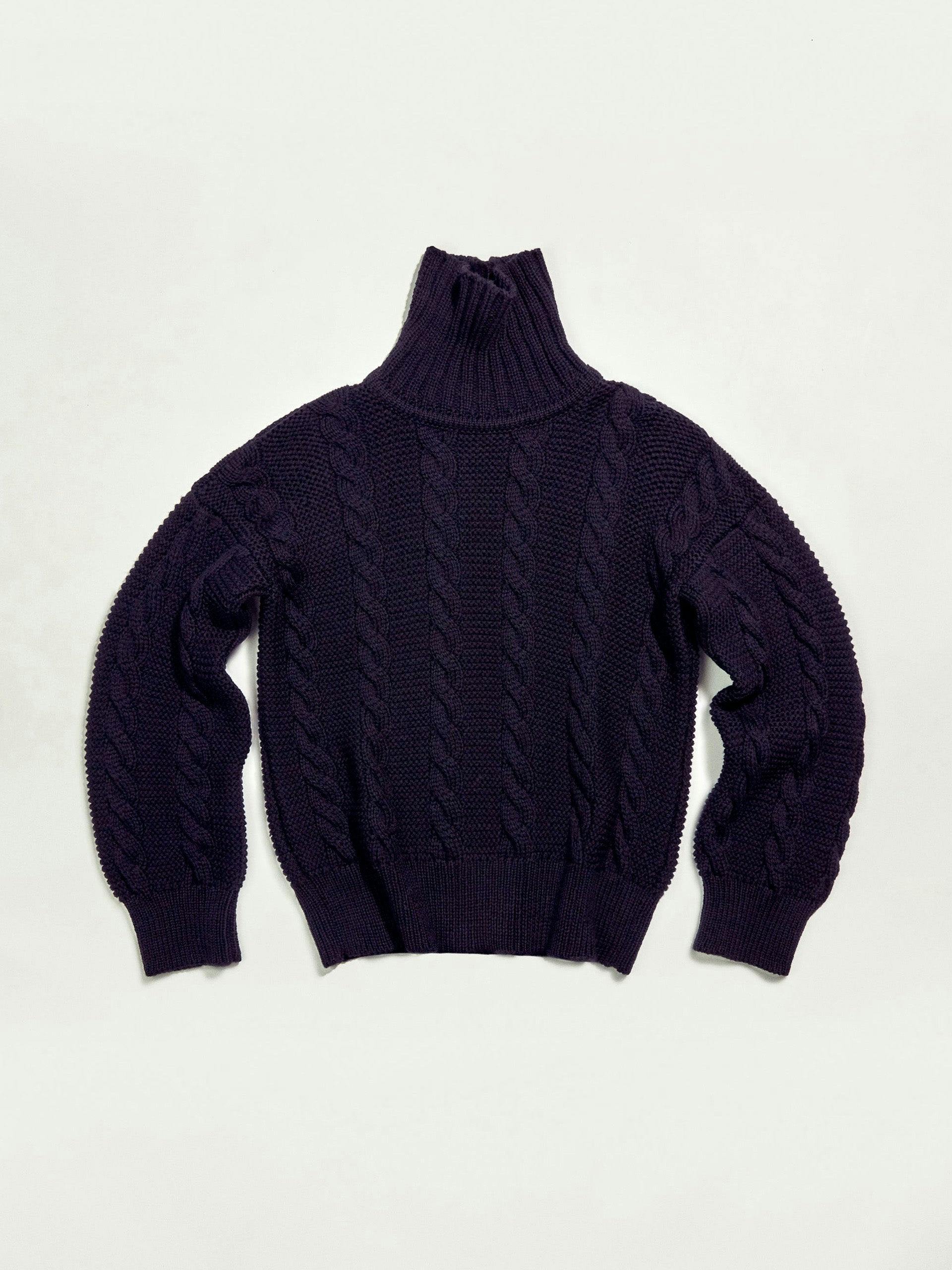 Cas cable high neck in navy