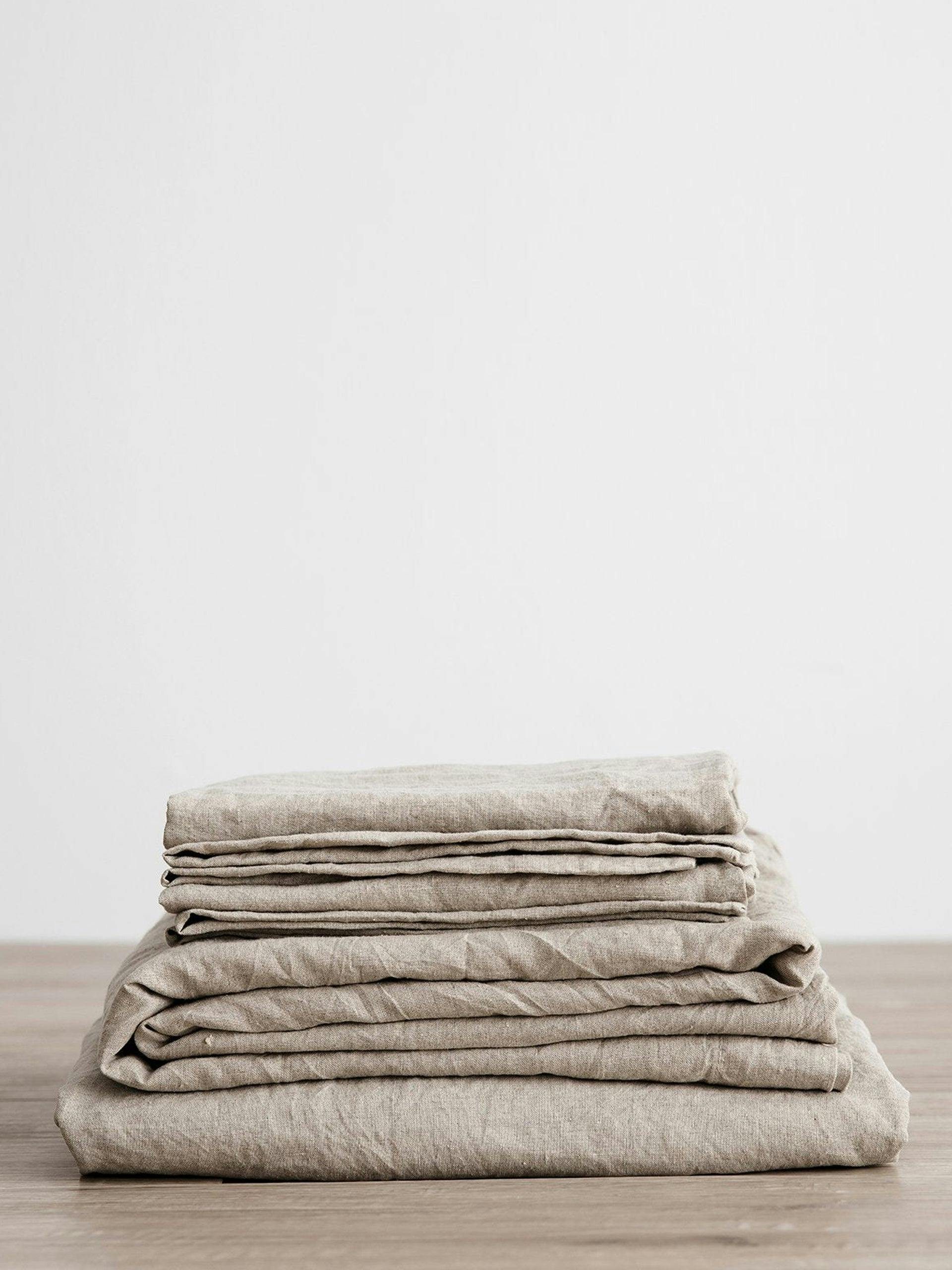 Natural linen sheet set with pillowcases
