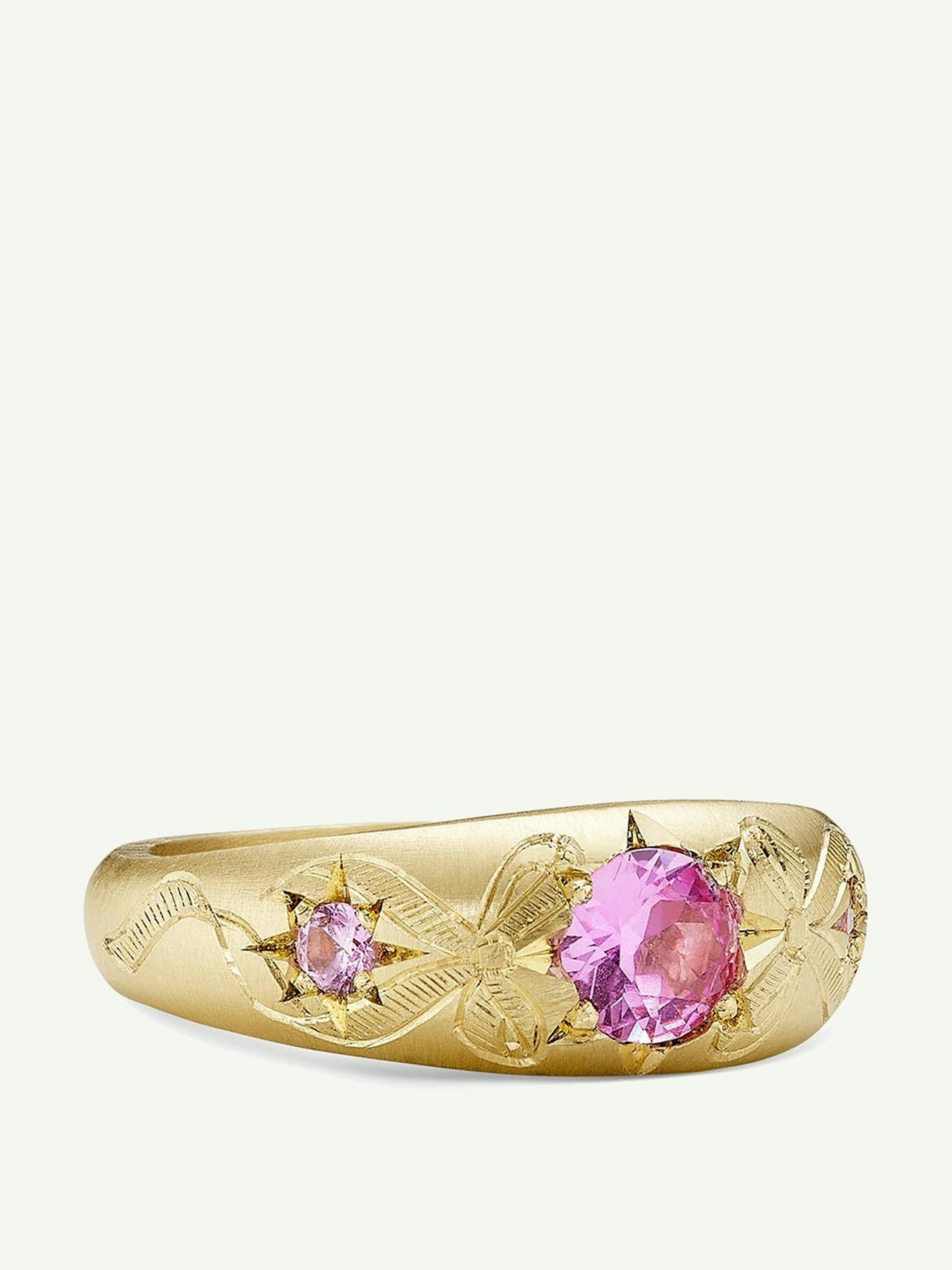 18kt gold and pink sapphire Lover's Bow ring