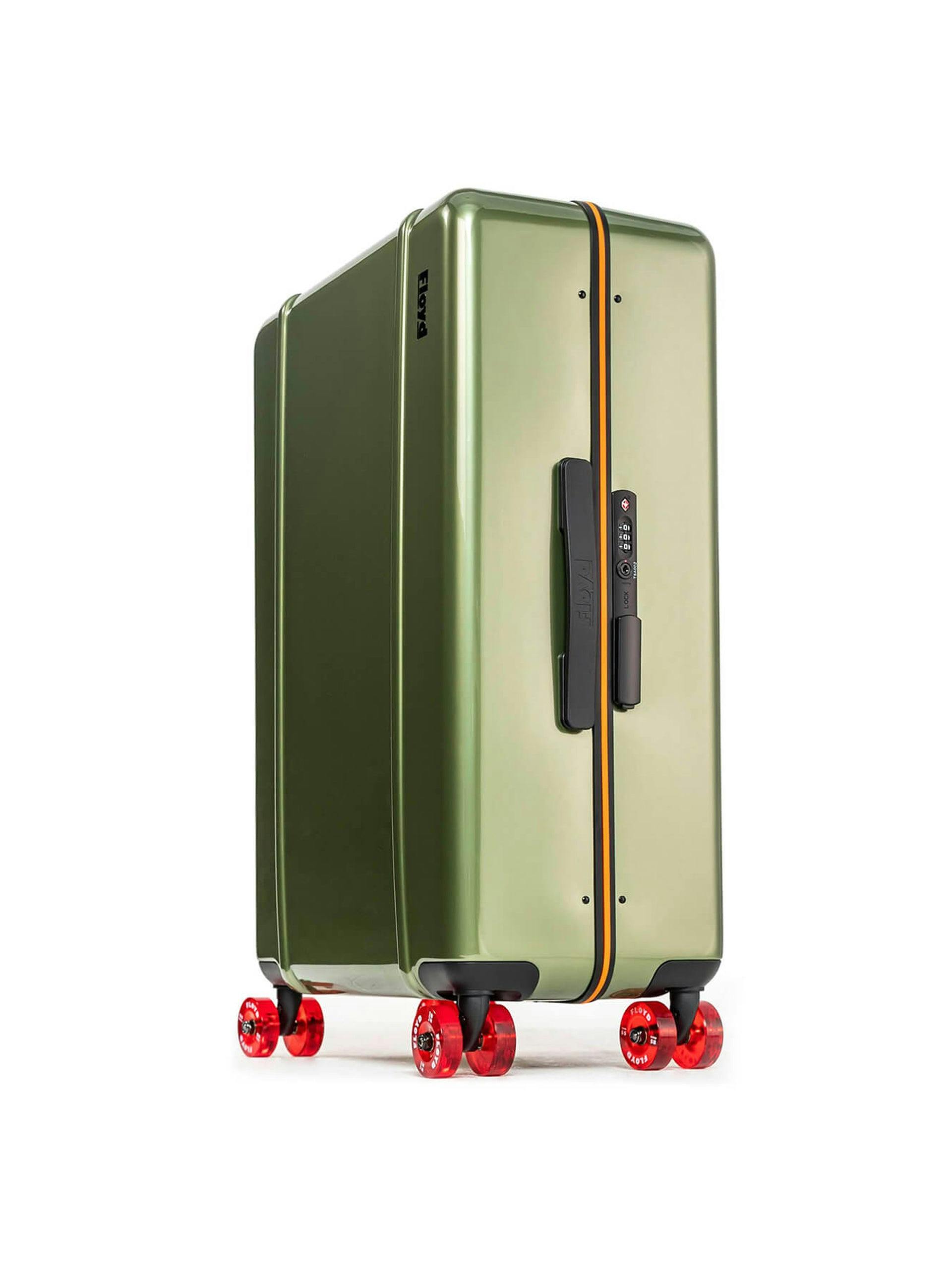 Hard shell check-in suitcase