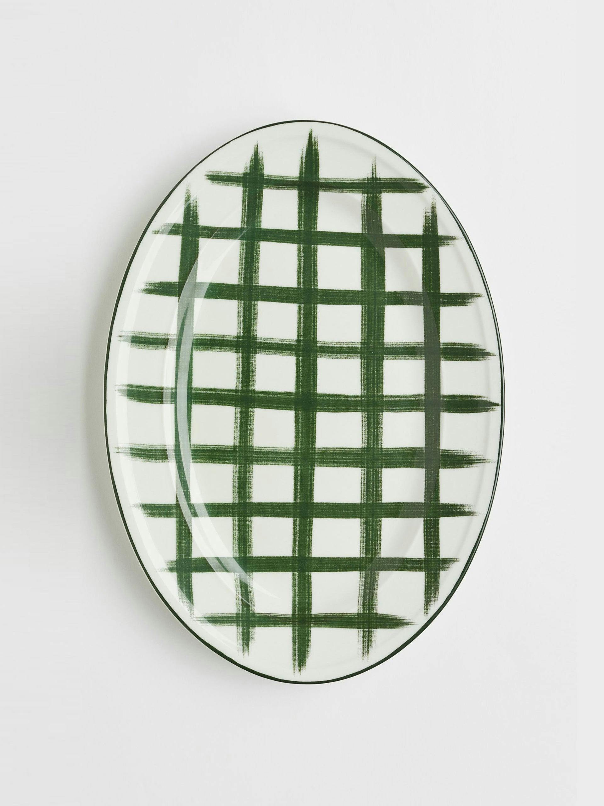 Large checked serving plate