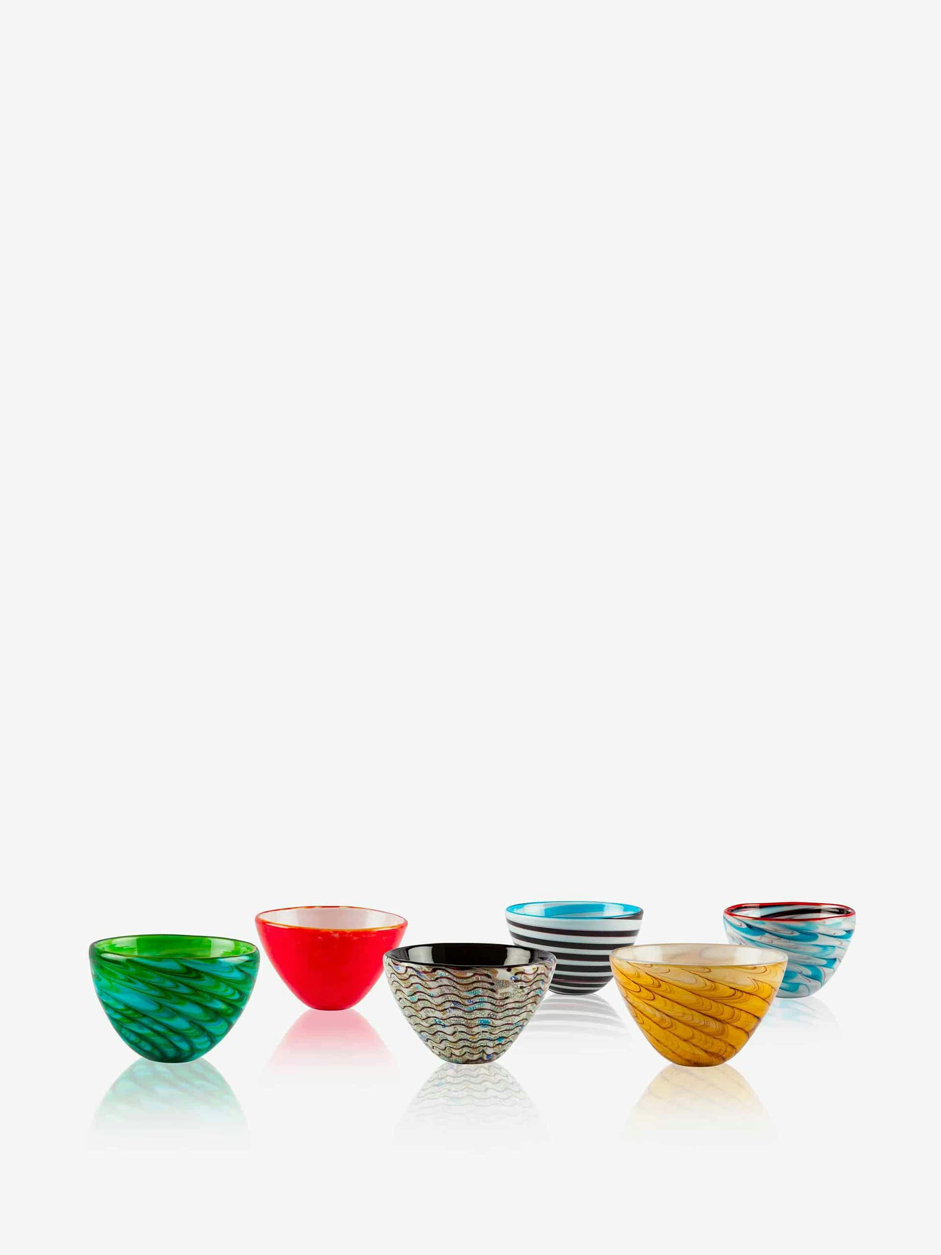 Set of 6 glass bowls