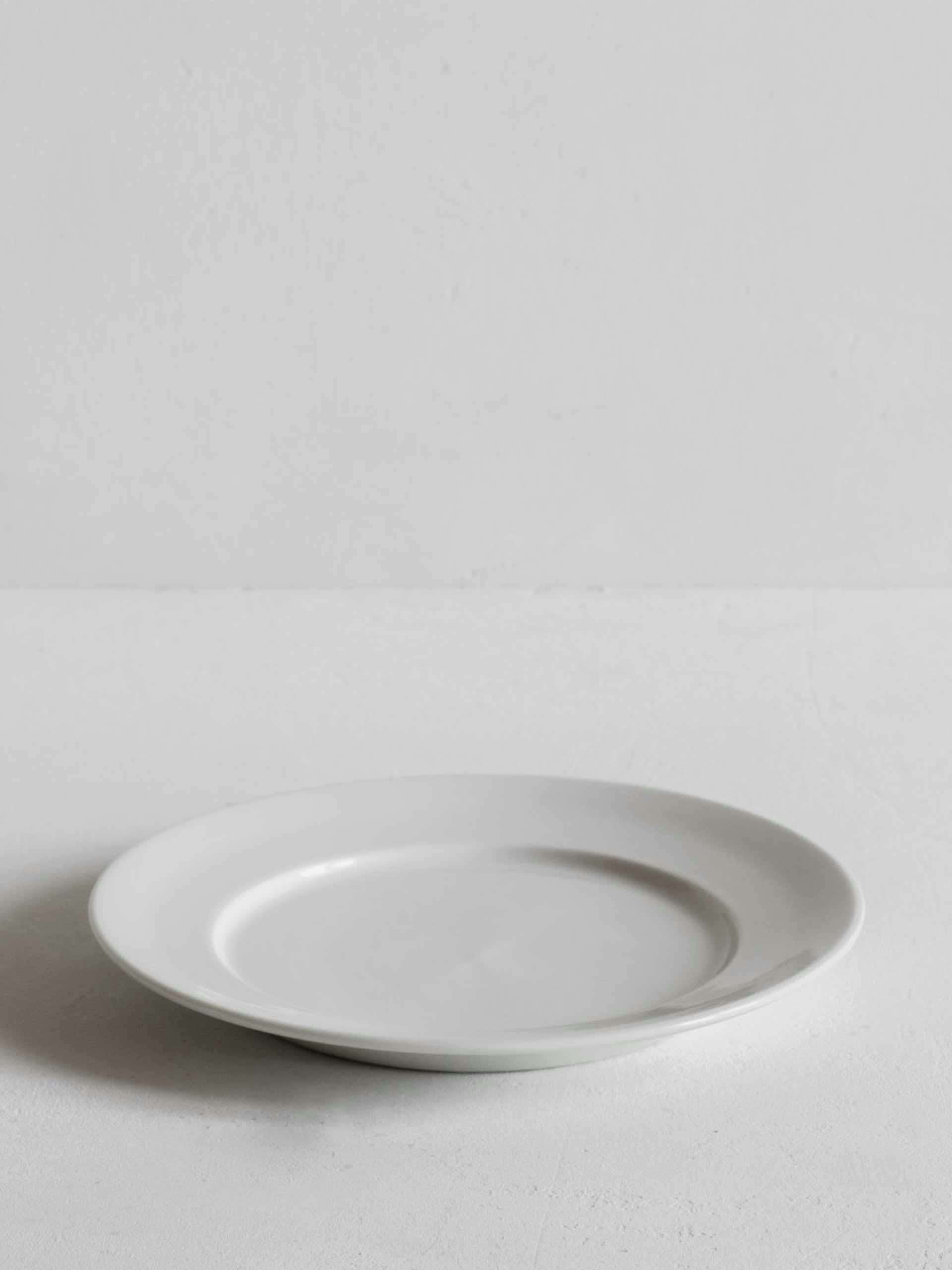 Classic porcelain side plate