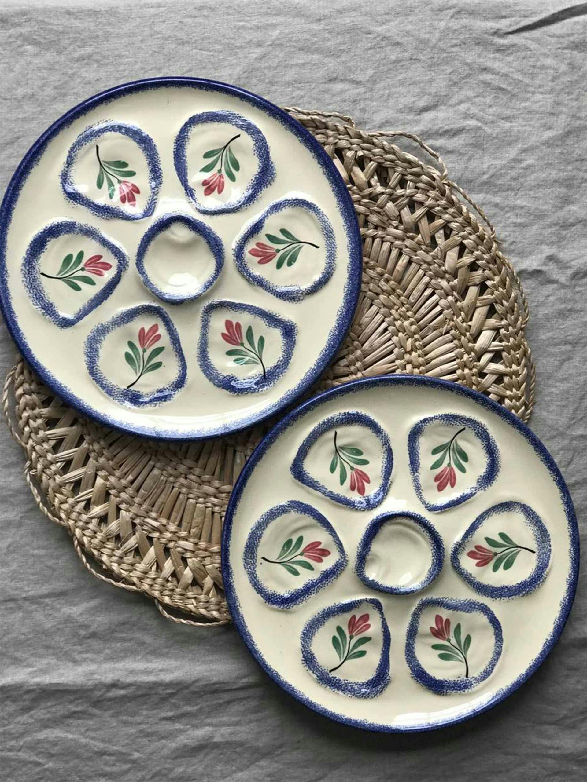 Floral oyster plates