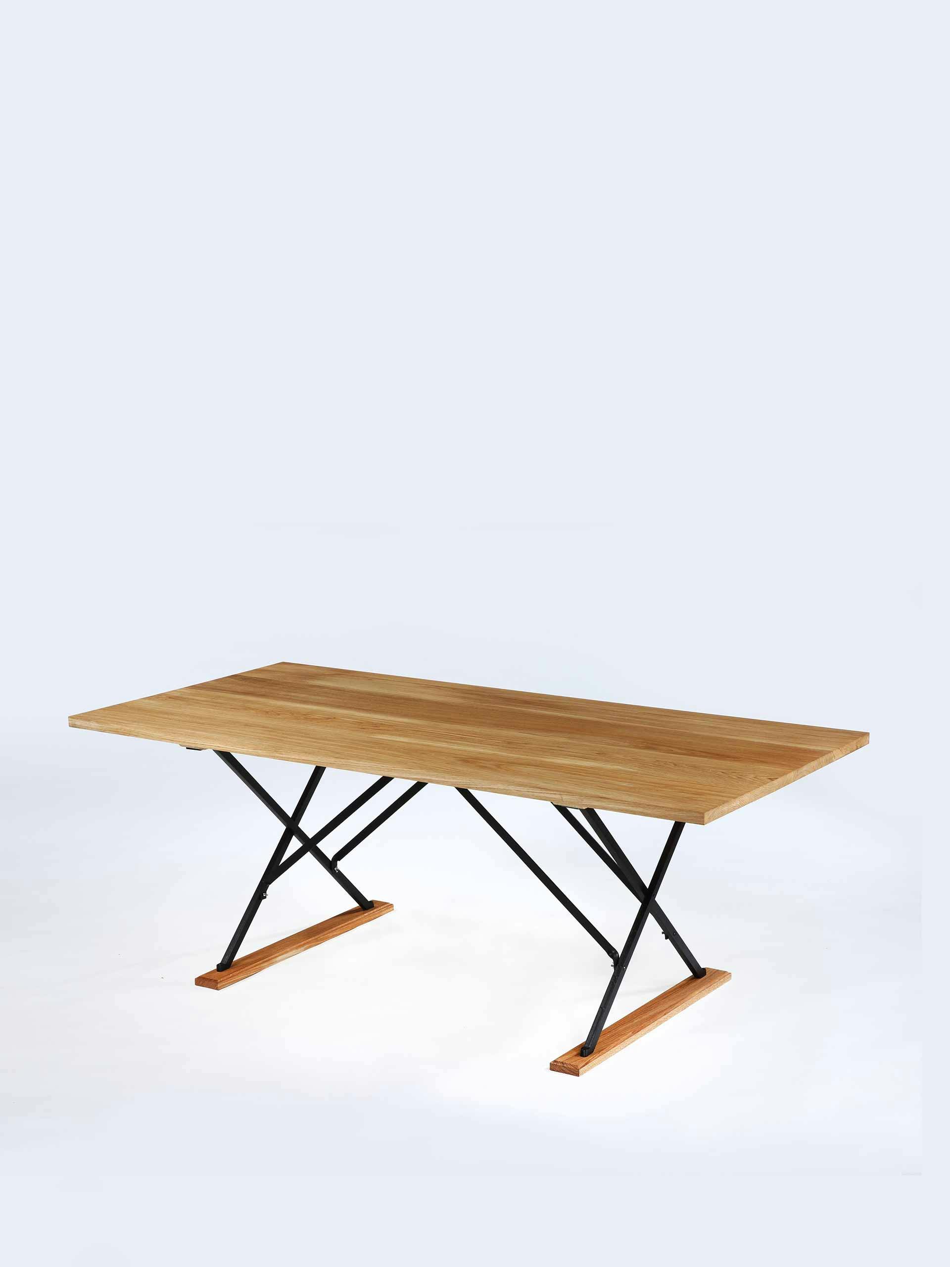 Oak drapers table