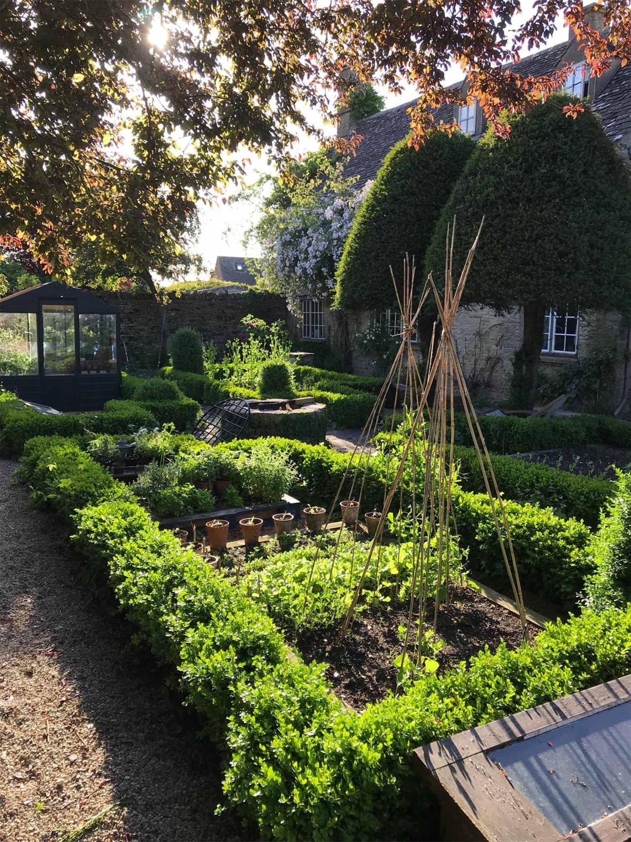 gardenmonth-holding-willow-crossley-garden