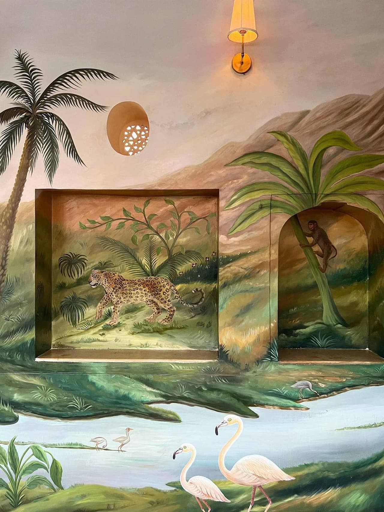 jaipur-holding-4-thejohri Image: The Johri