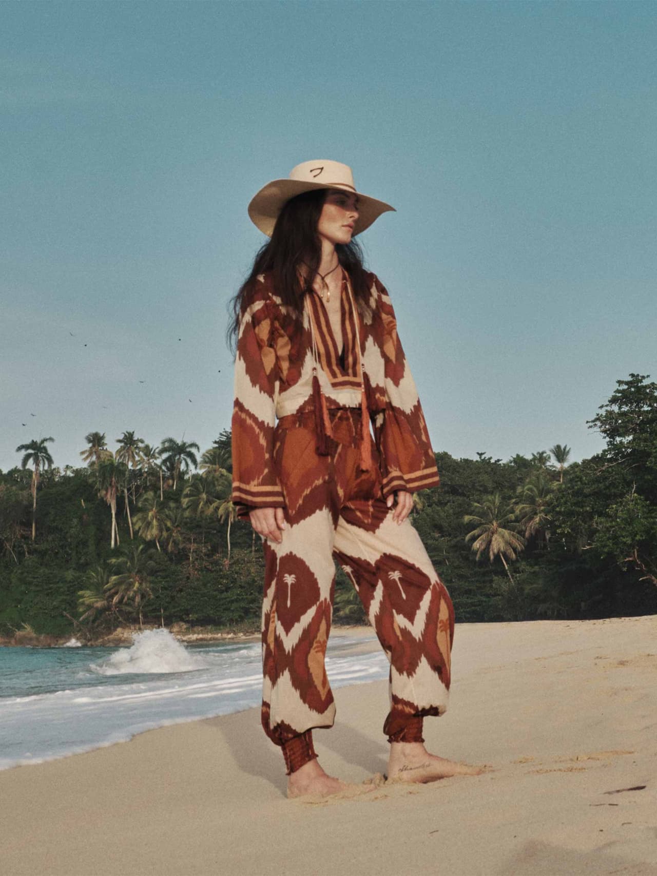 ikat-holding-johanna-ortiz Image: Johanna Ortiz