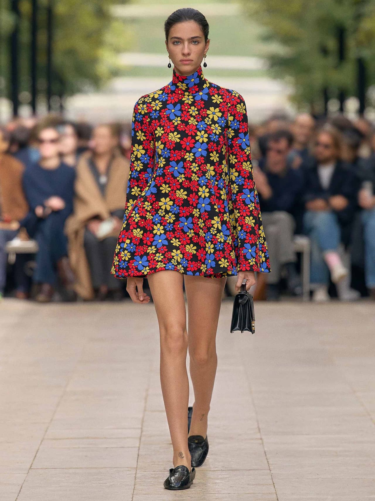 floral-holding-celine-ss26 Image: Celine SS26
