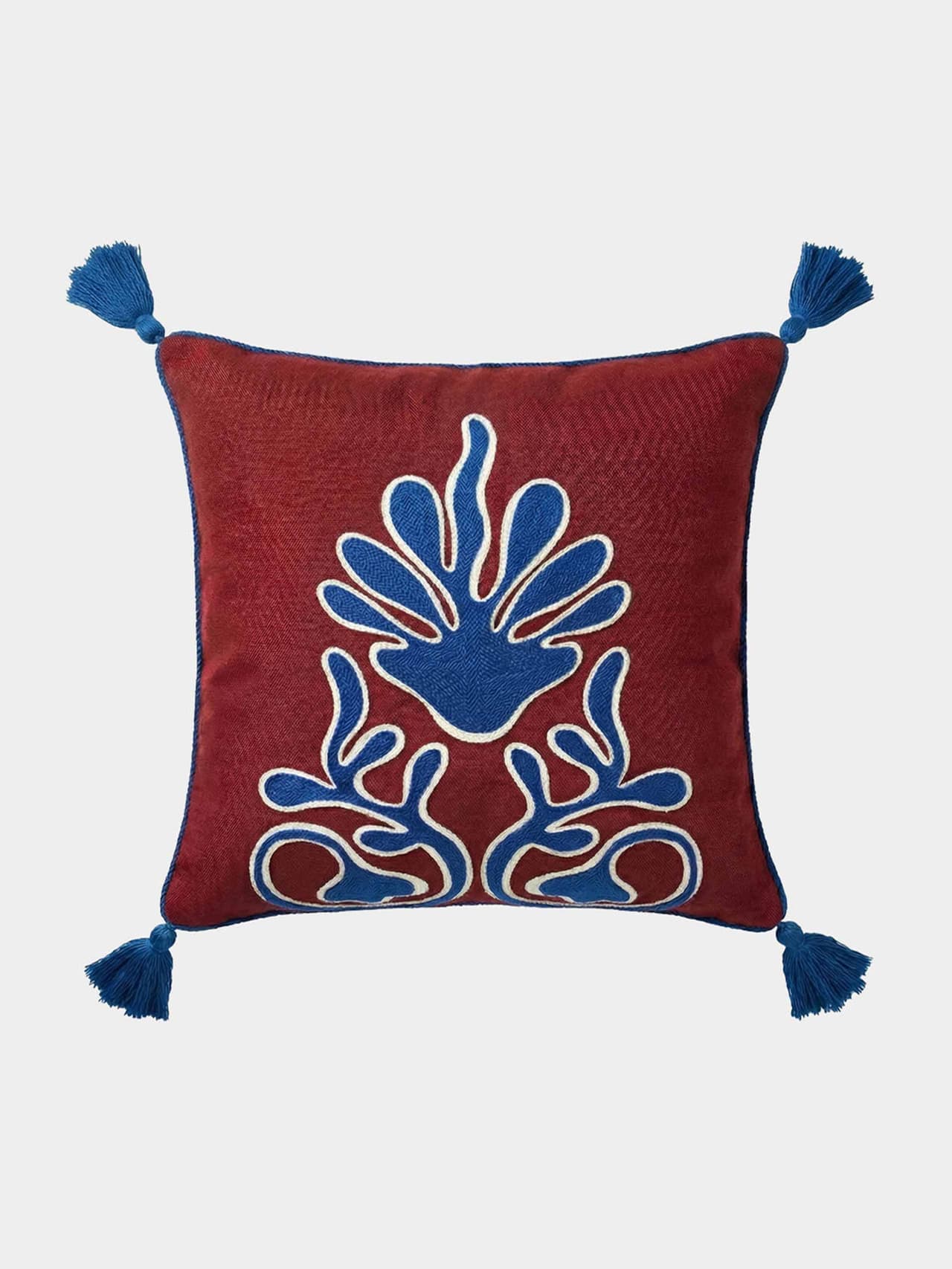 hp-hoc-tassel-cushion