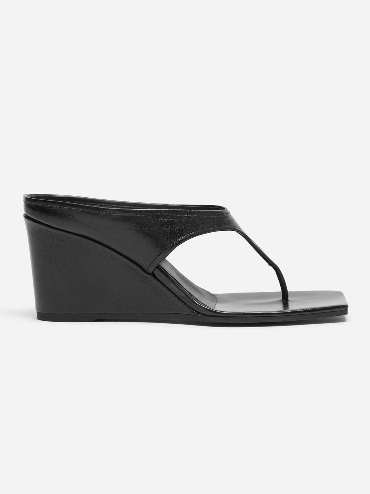 hp-arket-flipflop-wedge