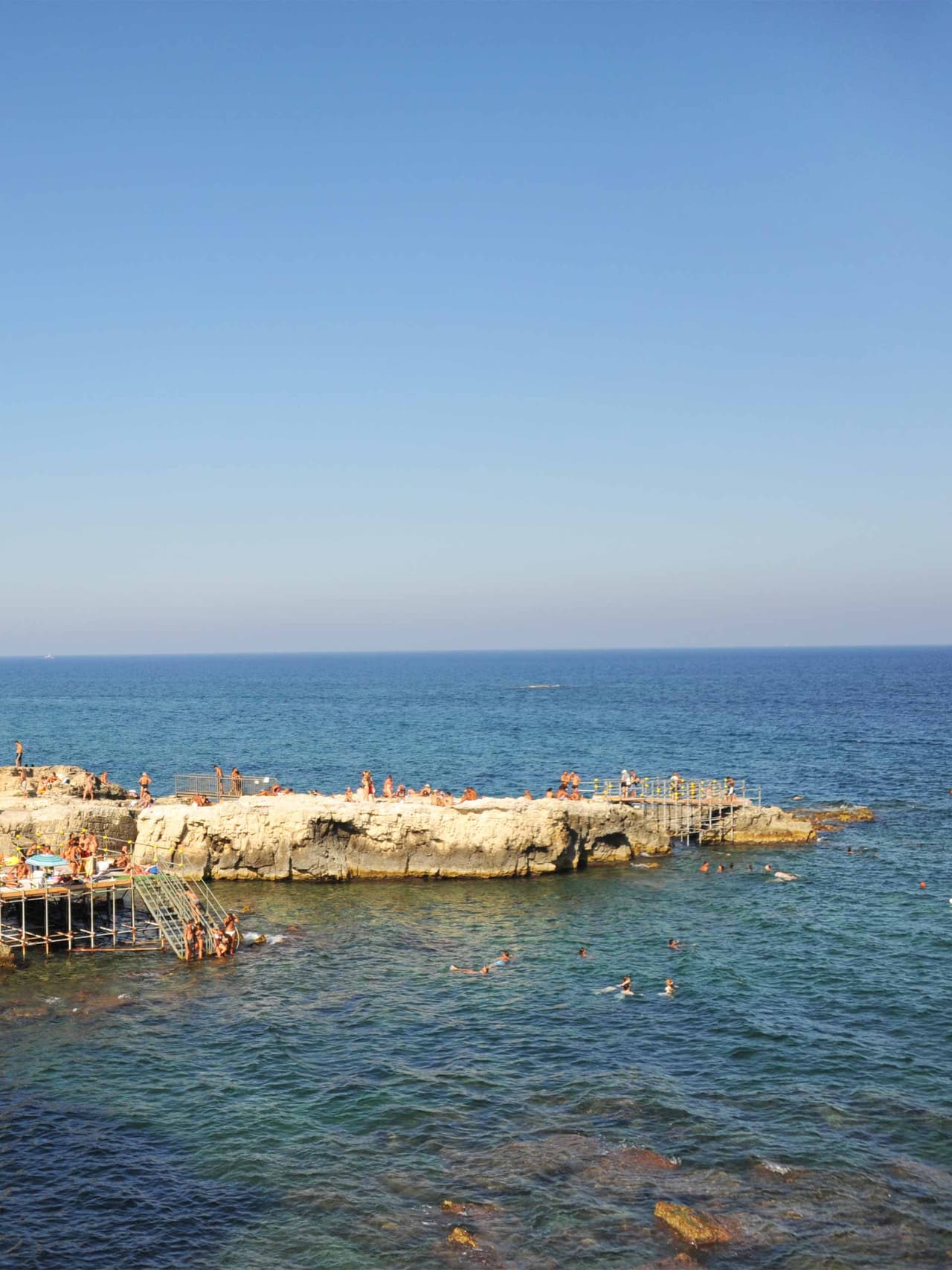 syracuse-image-ortigia-2 Cooling off in Ortigia. Image: The Thinking Traveller