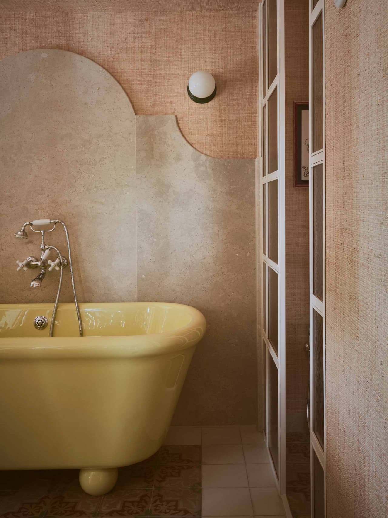 holding-antoni-rodrigues