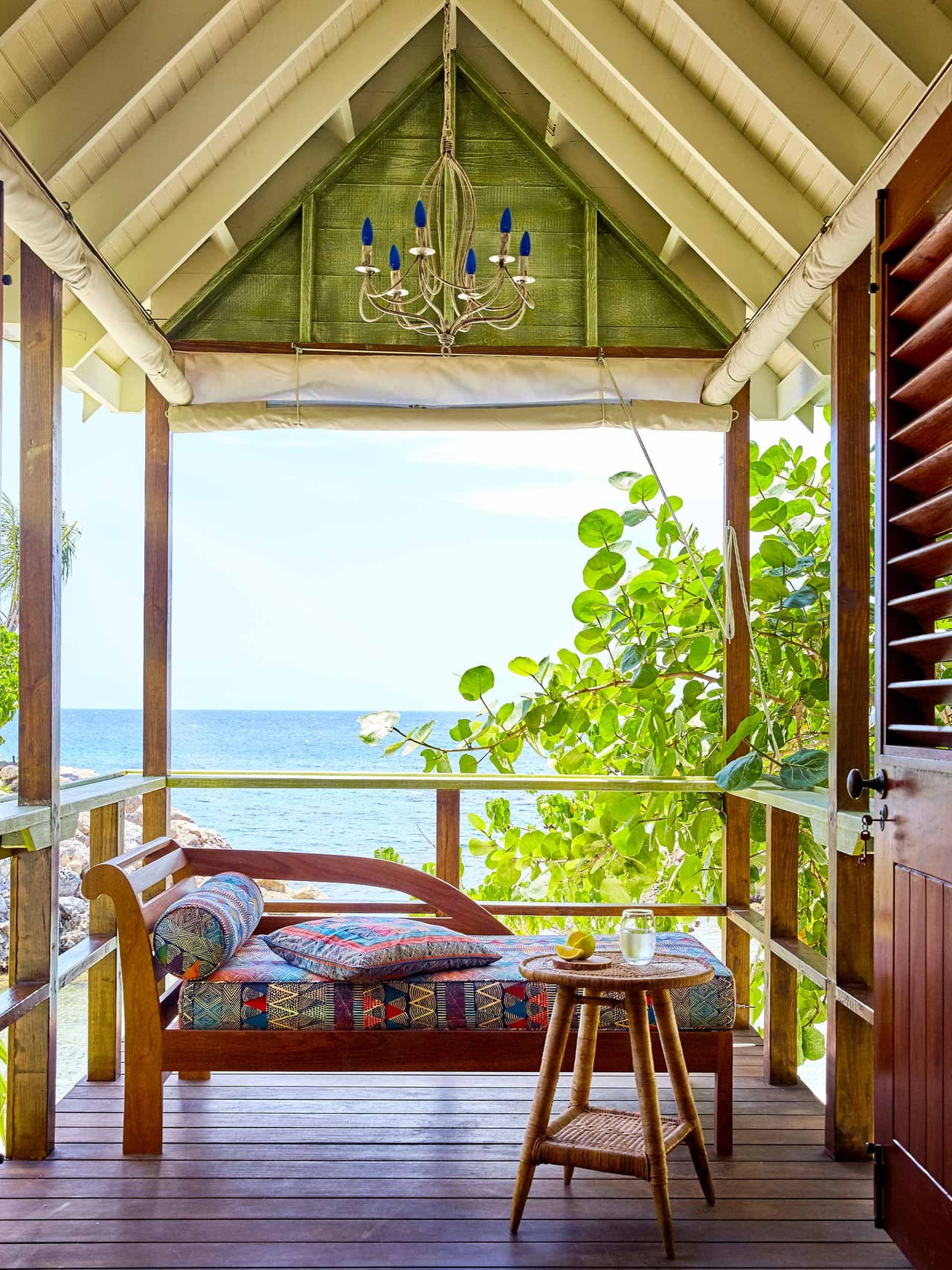 golden-eye-3 Image: GoldenEye, Jamaica