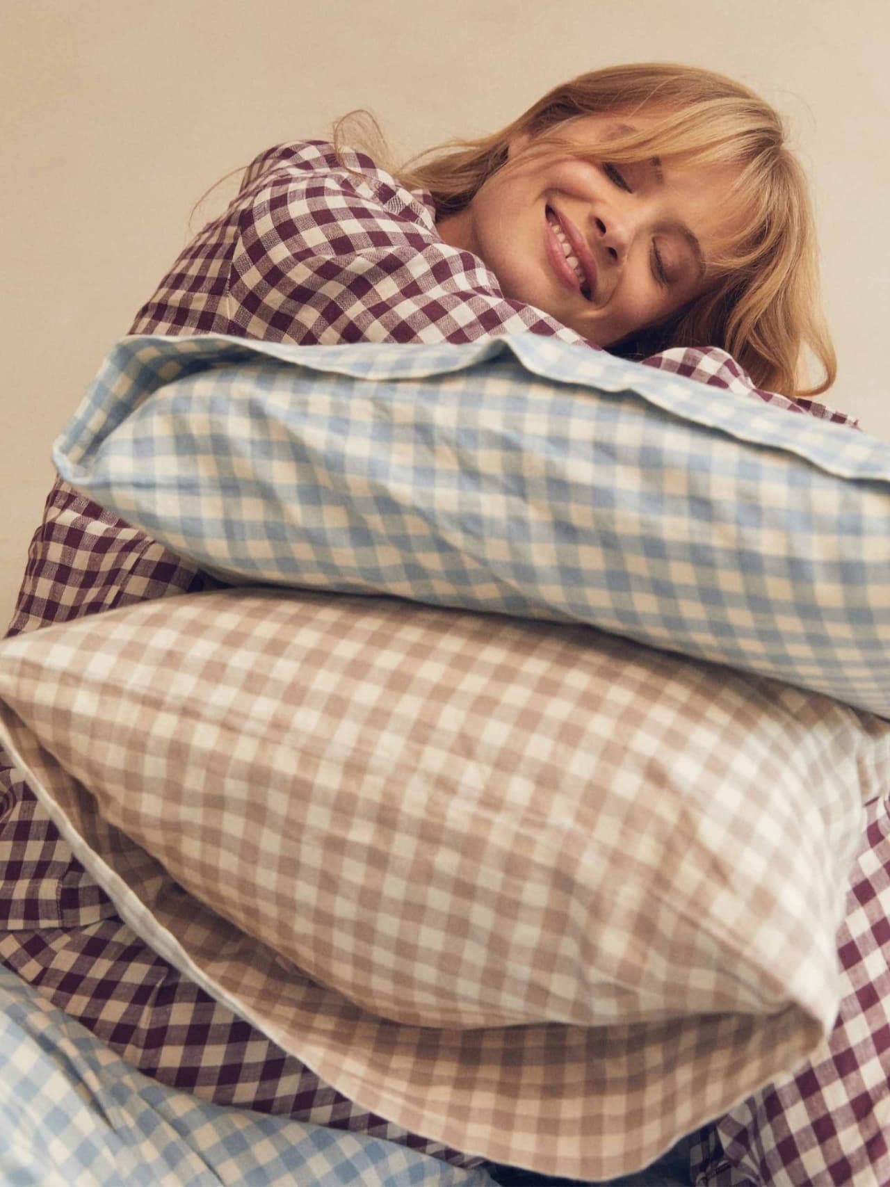 pjs-holding-pigletinbed