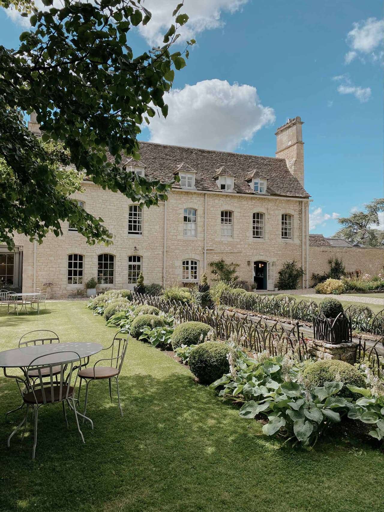 the-rectory-holding-gina-goes-to Image: Lisa Goes To