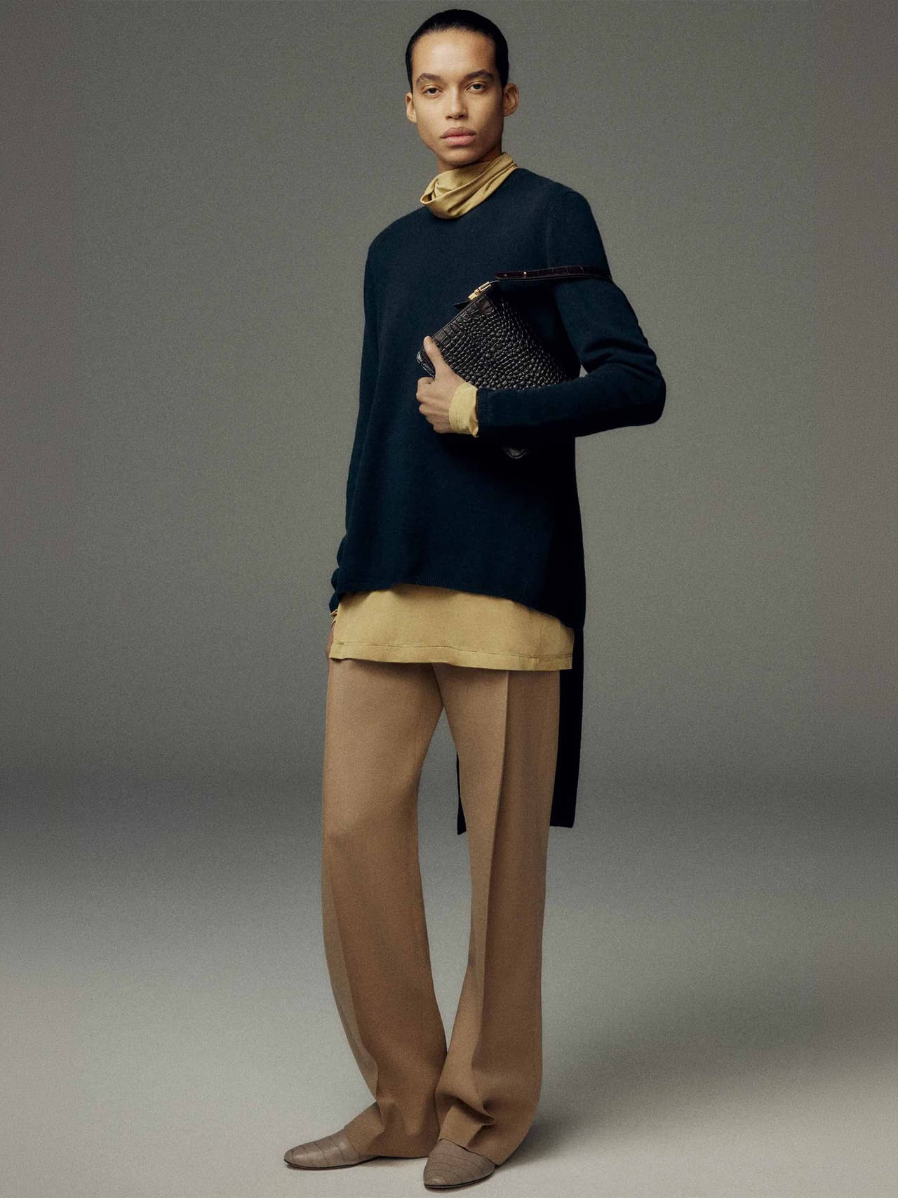 fall-colours-holding-tove-fw26