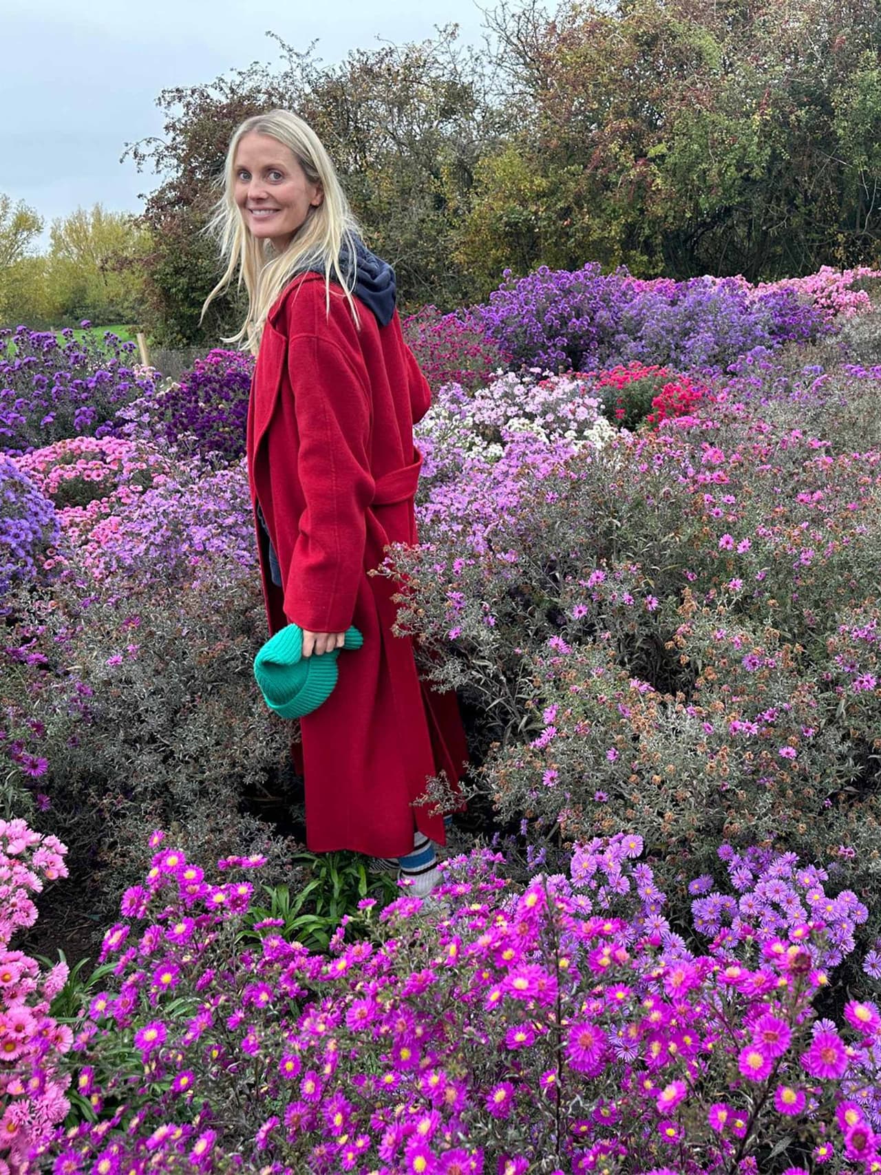 gardenmonth-holding-willow-crossley-portrait