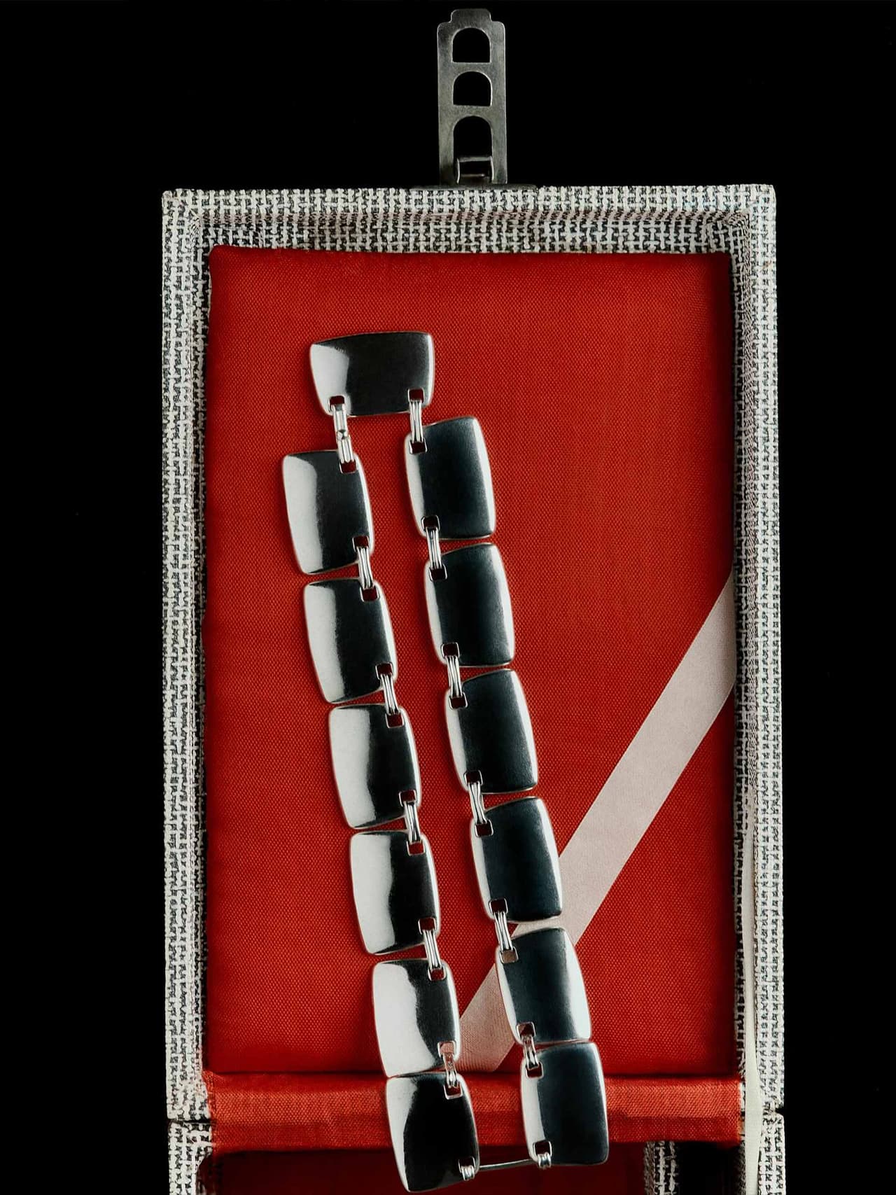 jewellery-gifts-agmes-NYC Image: Agmes NYC