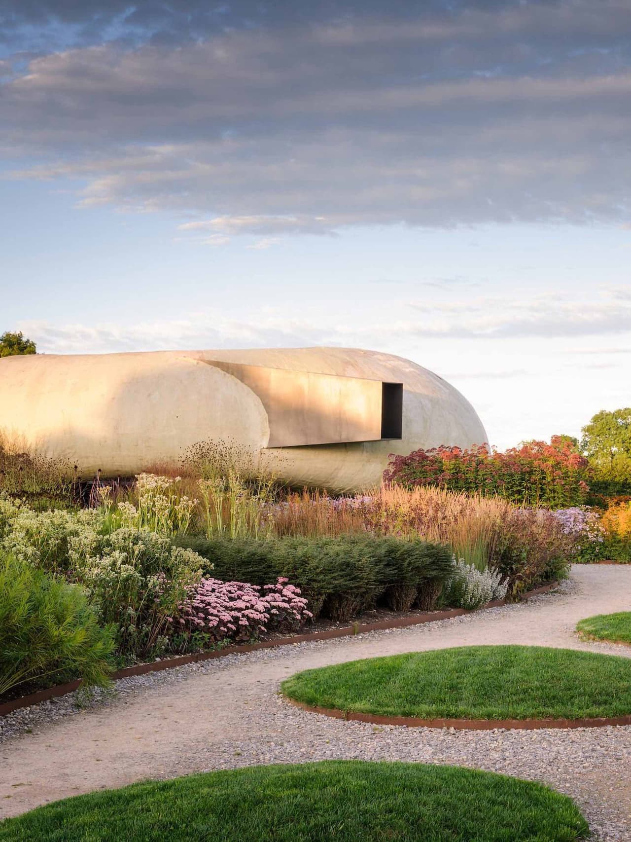 tobias-somerset-hauserwirth Hauser & Wirth
