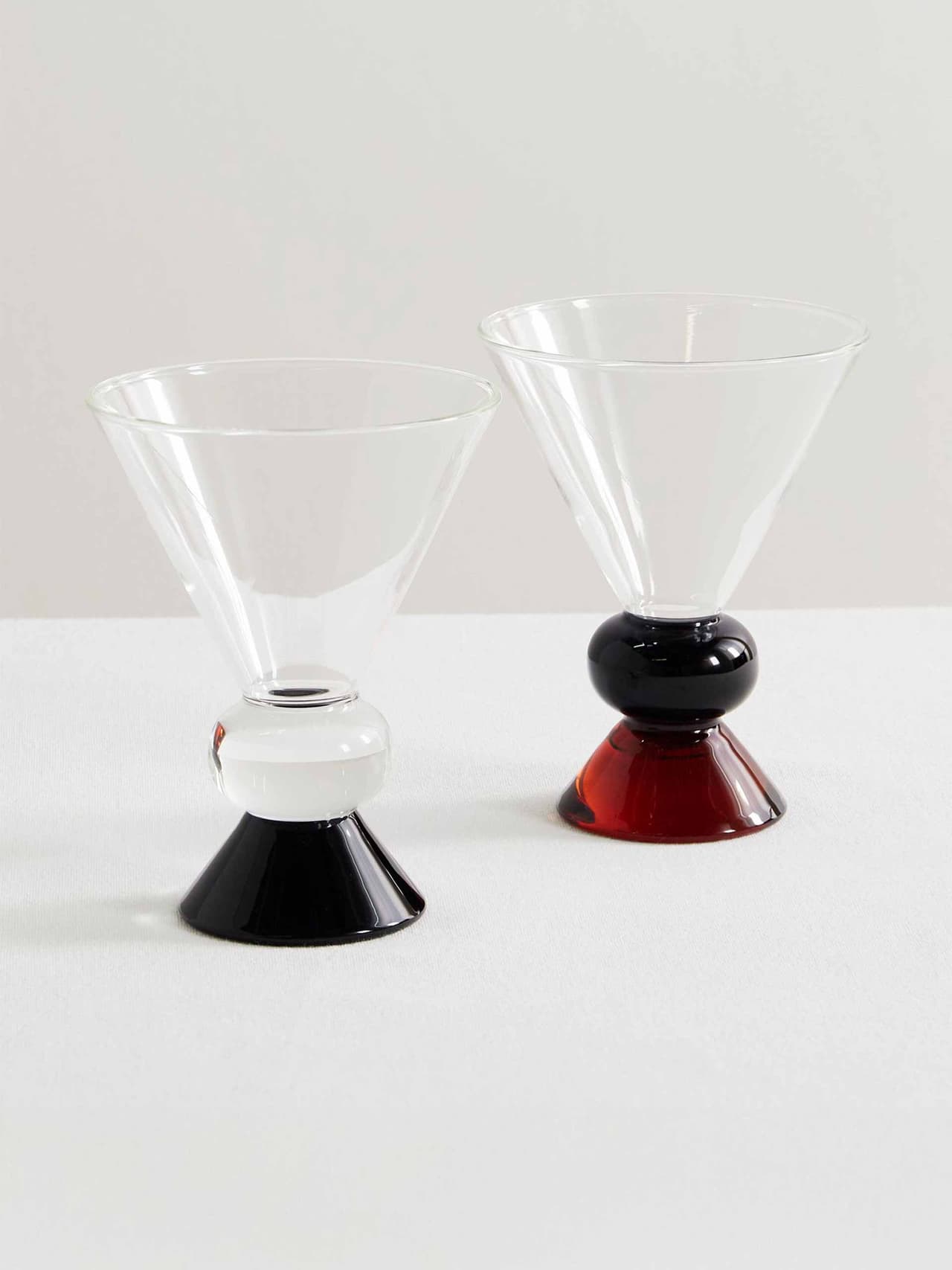 hp-sophie-lou-jacobson-martini-glasses