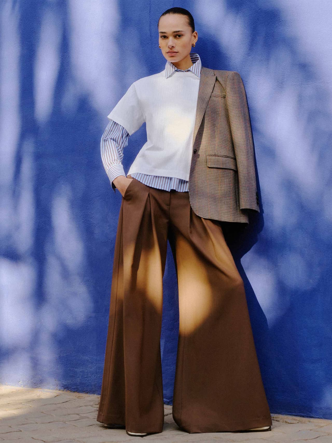 me-em-holding-campaign-3