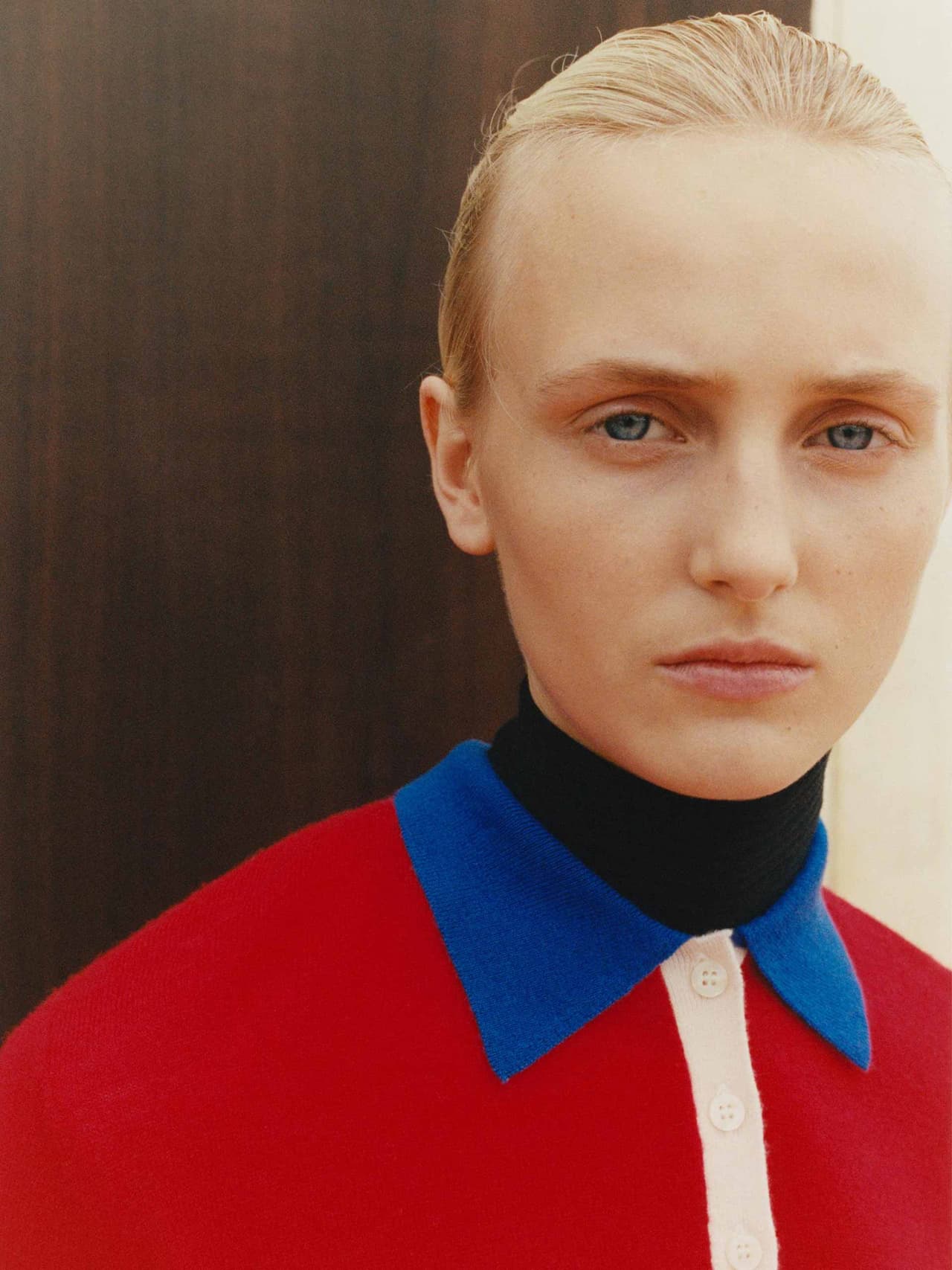 primary-colours-holding-zara