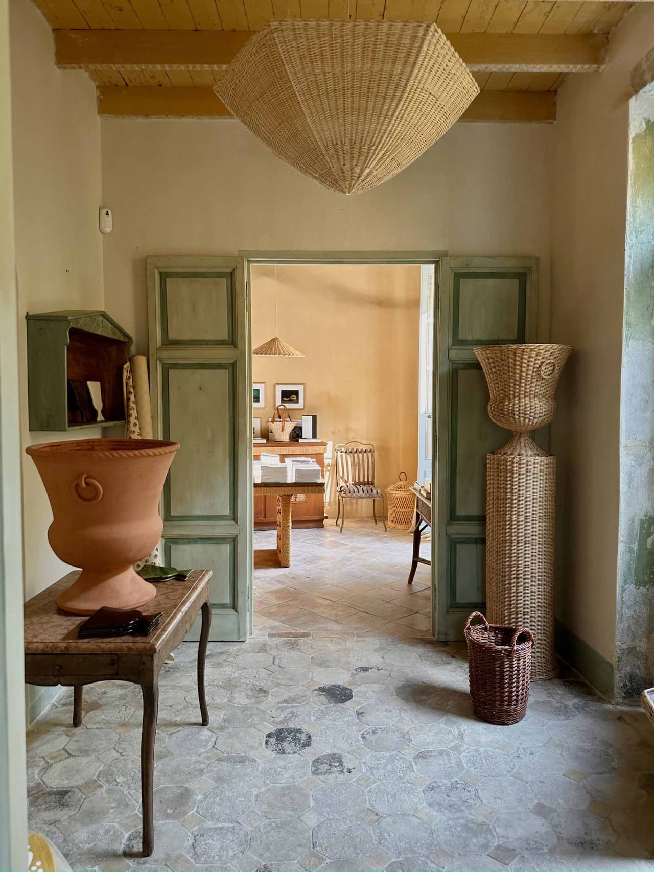 arles-holding-atelier-vime Image: Atelier Vime