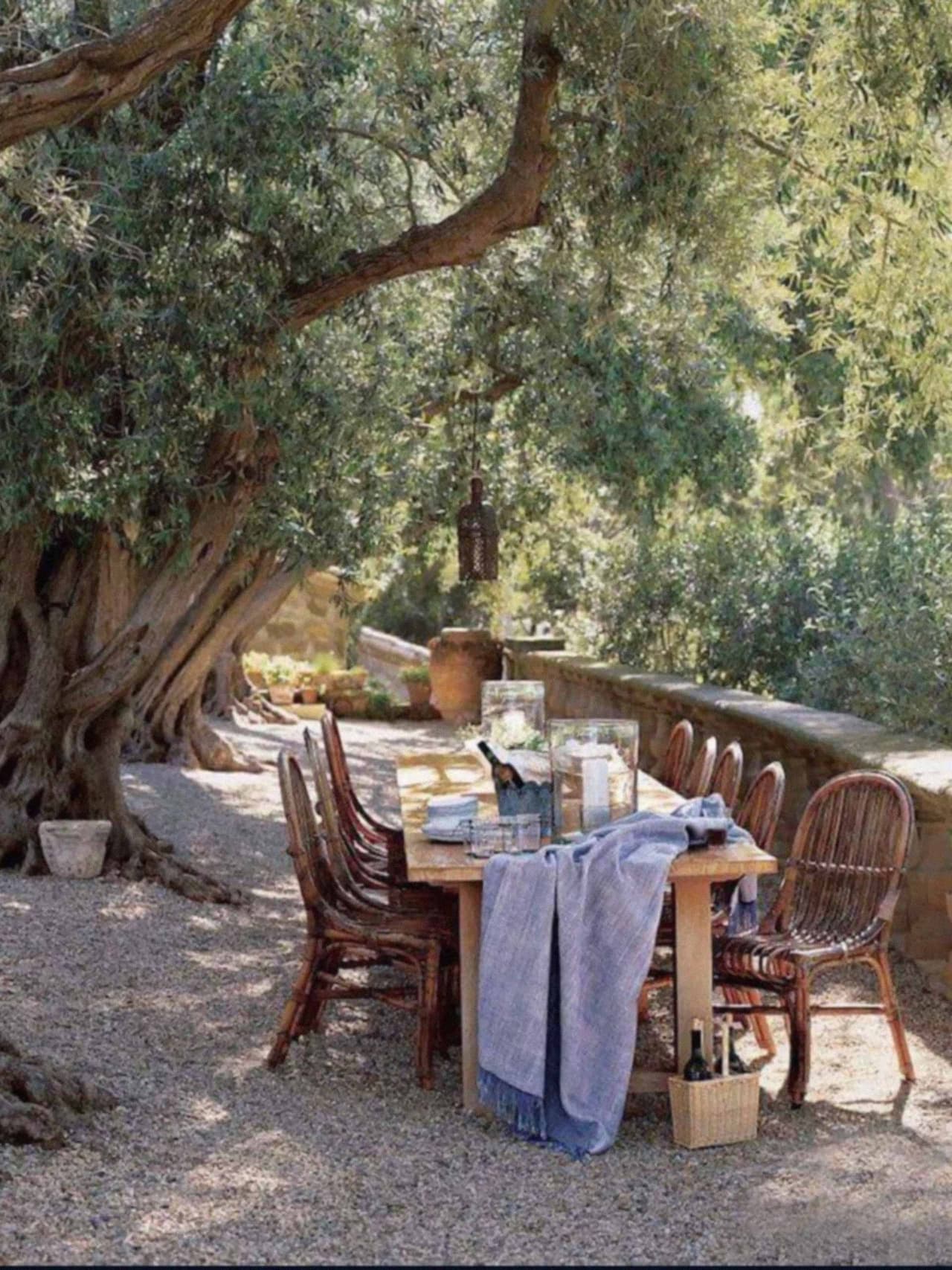 main-holidayhome-holding-villa-john-saladino Image: from Villa by John Saladino