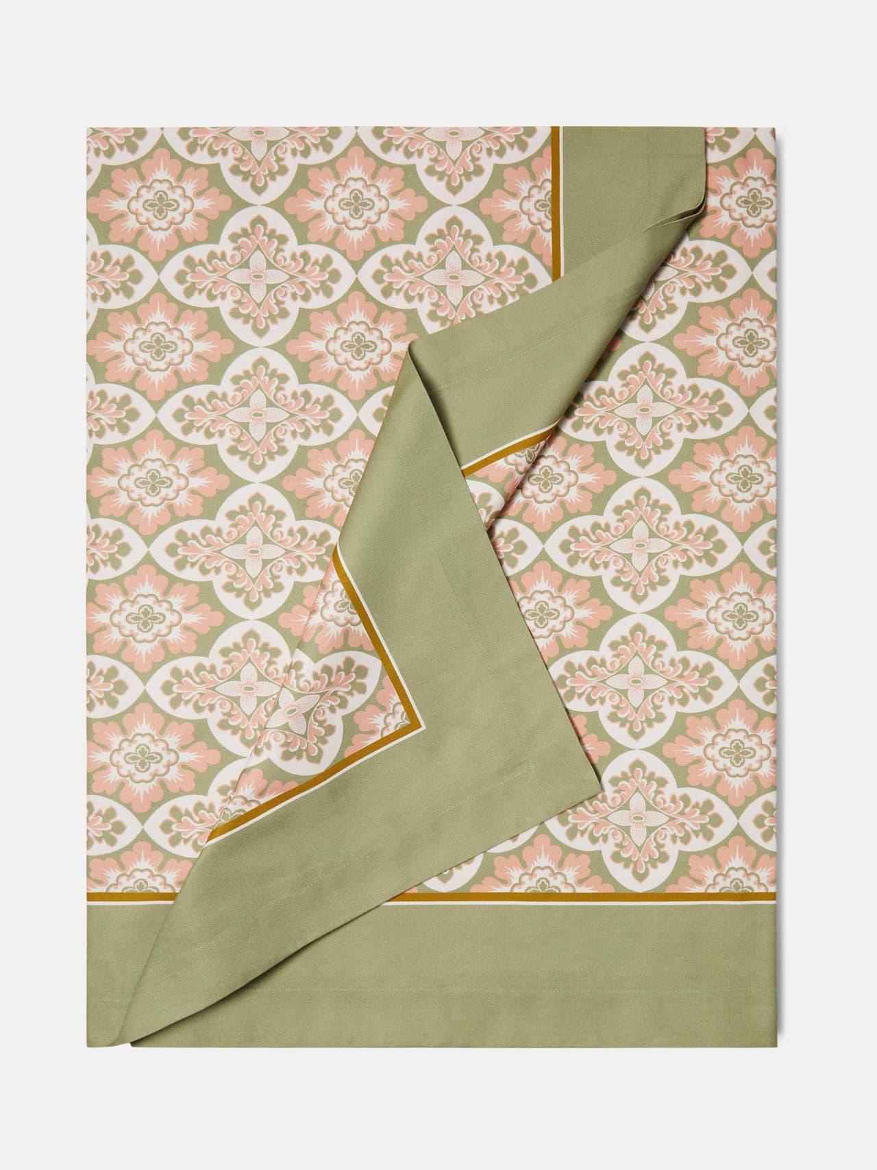 hp-ladoublej-tablecloth