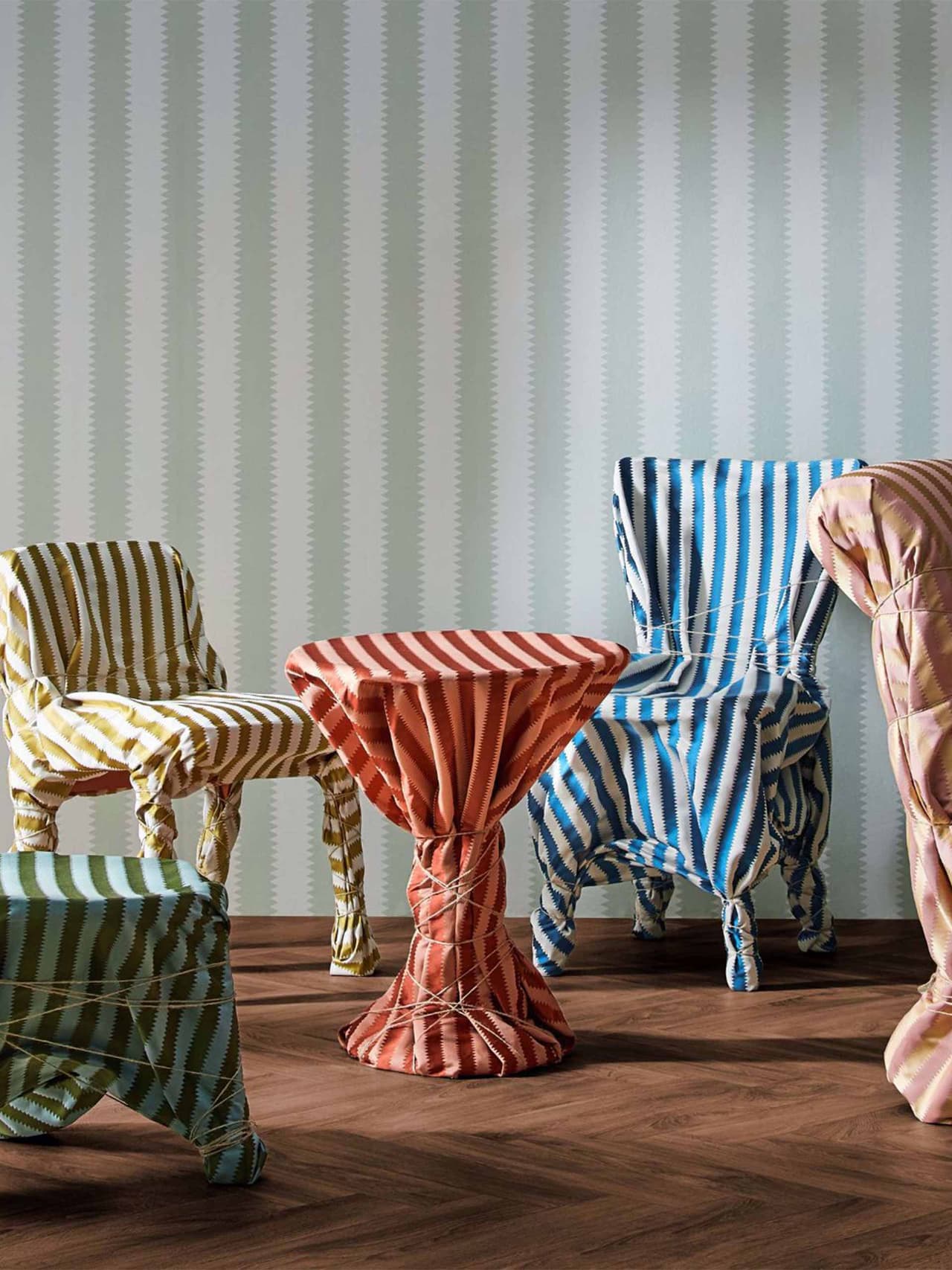 stripes-holding-sanderson Image: Sanderson