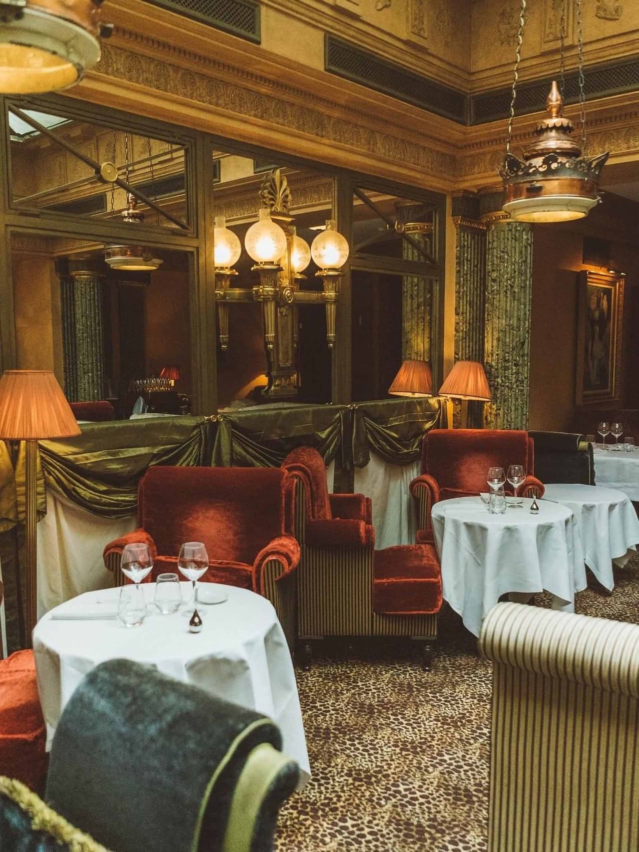 antikbatik-paris-inspo-lhotel Image: @lhotel_paris