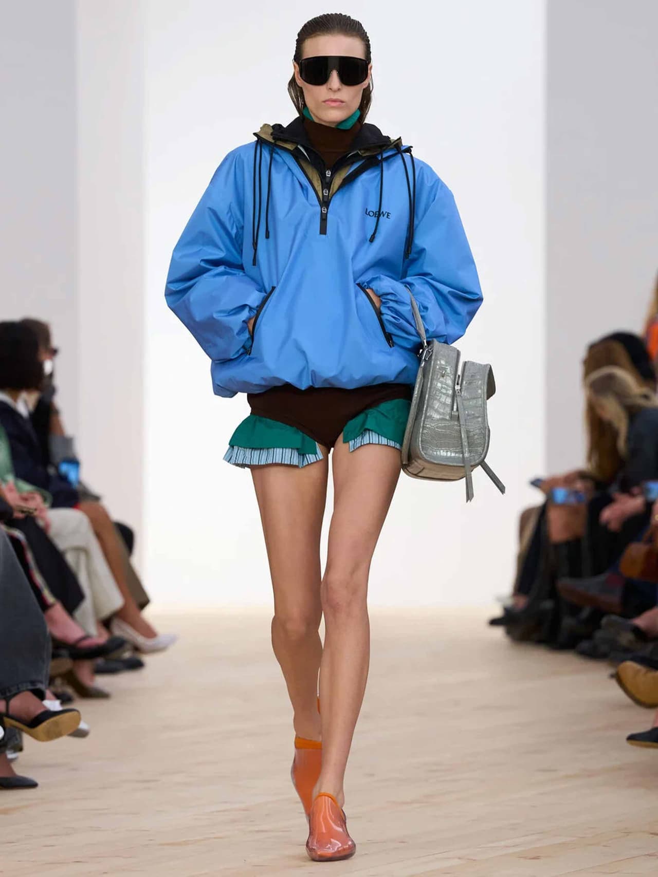 colour-holding-loewe-ss26 Image: Loewe SS26